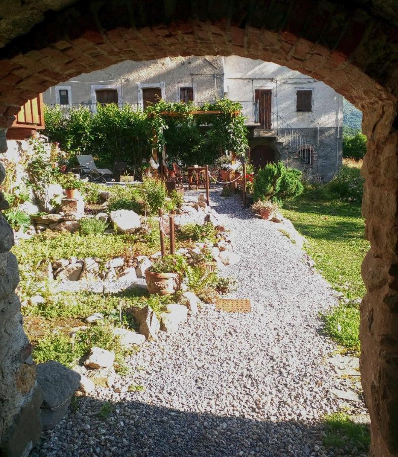 B&B L'Abric - Centro Storico Di Limonetto Limone Piemonte Ngoại thất bức ảnh